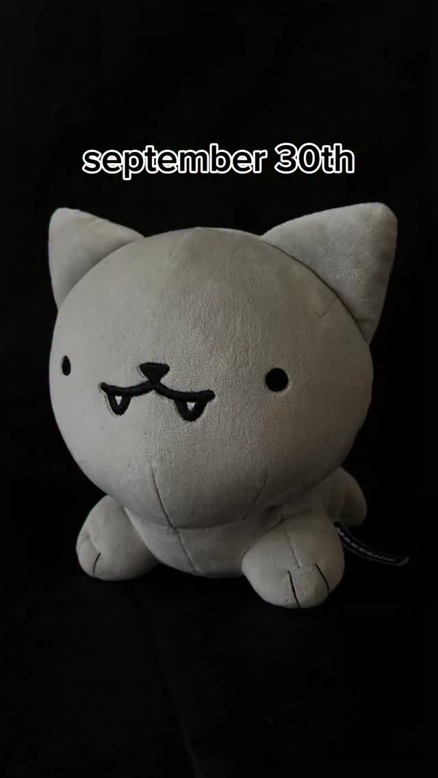 Instagram post by @poorlycatdraw for Makeship. Caption reads: meet this year’s spookitty! vampurr 🧛‍♂️ and yes,....