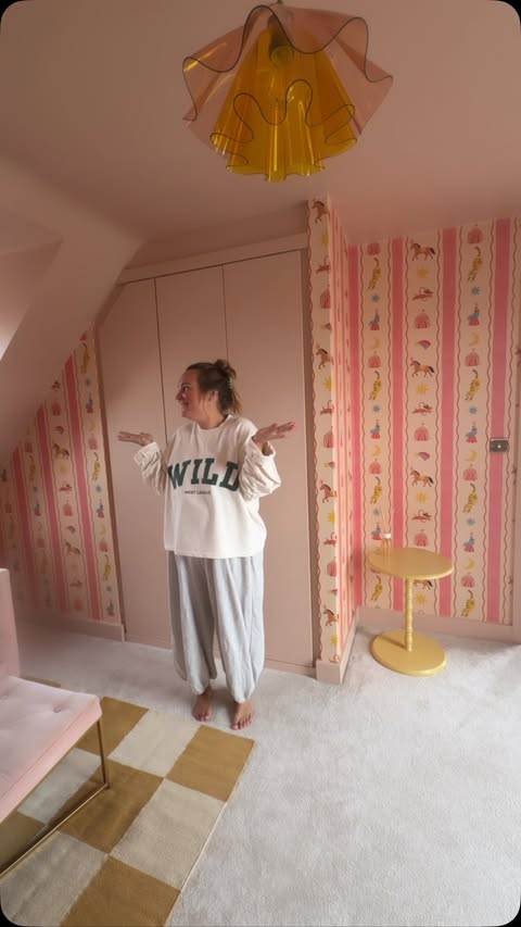 Instagram post by @megcjohnson_ for Photowall. Caption reads: [...] Pink” My wallpaper of dreams from....