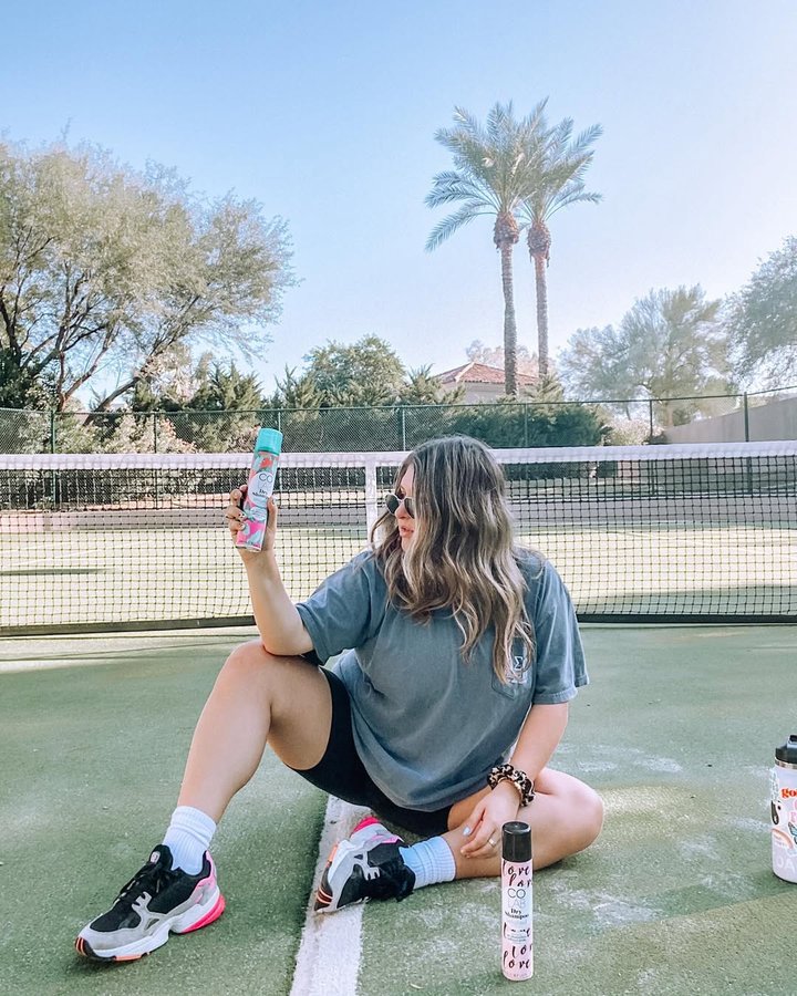 Instagram post by @kaylagutierrezz for COLAB Dry Shampoo. Caption reads: [...] your color will still shine with COLAB dry....