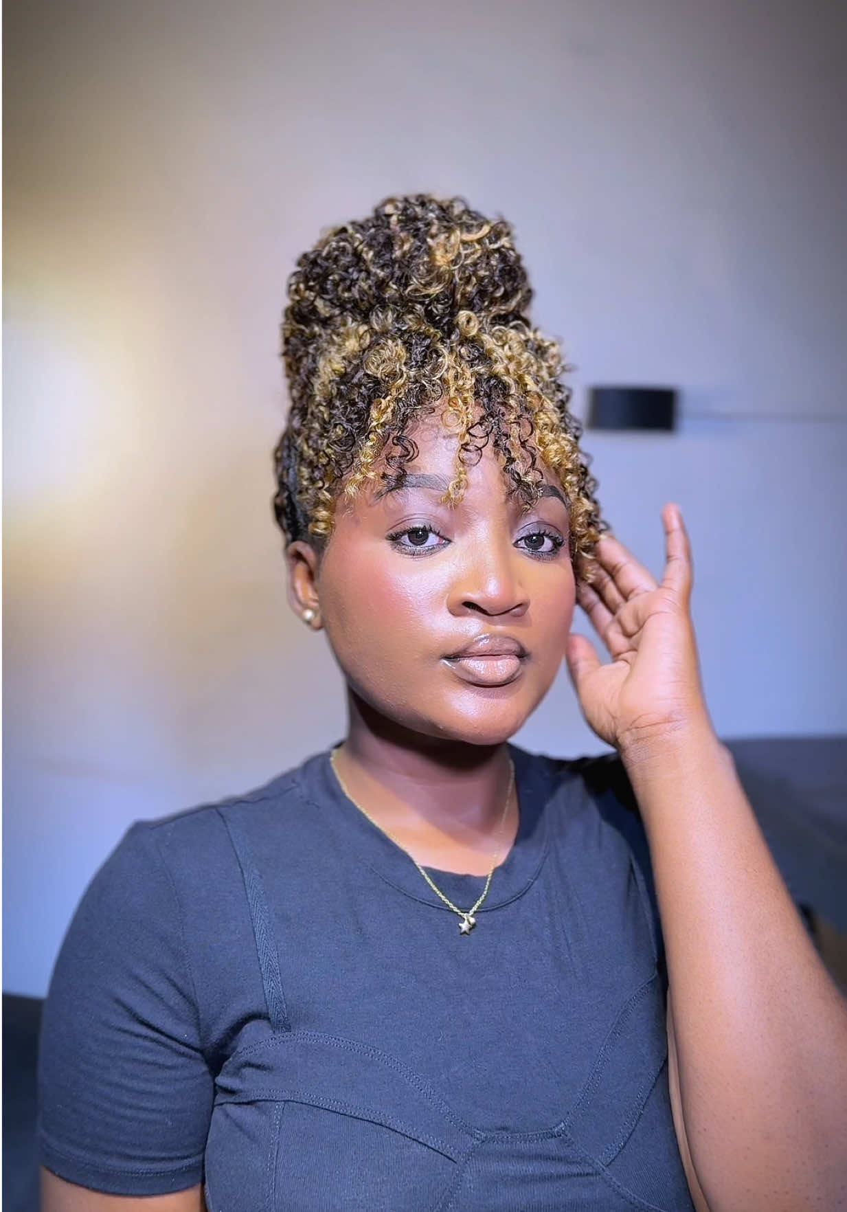 TikTok post by @oreoluwa_sa for Bling Hair. Caption reads: @Bling Hair Global Official Highlight P4/27 [...].