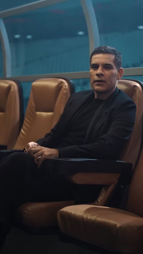 Instagram post by @rafamarquez.a for Volvo Car México. Caption reads: @rafamarquez.a Para que el juego sea más fácil,....