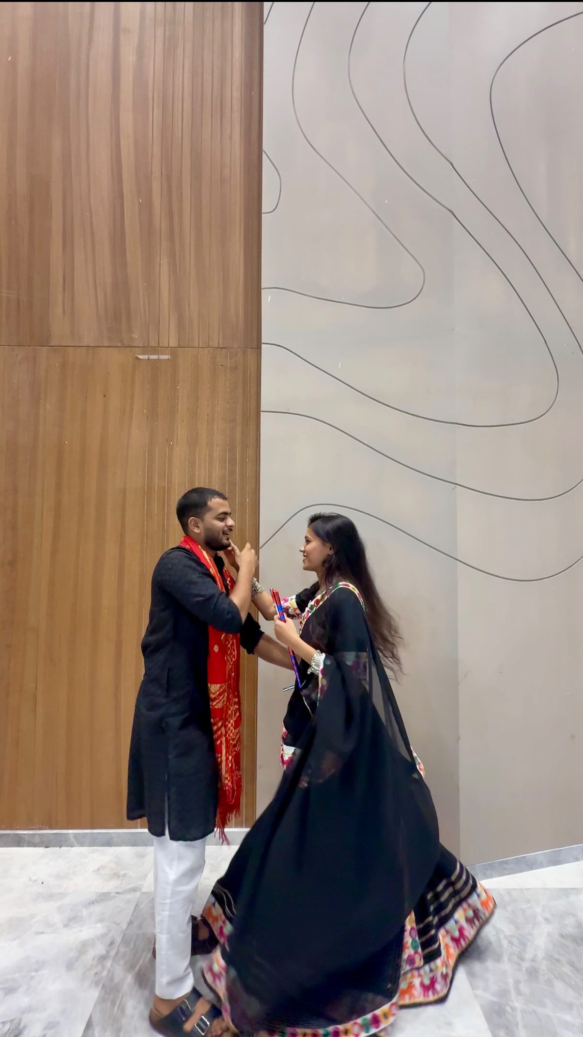 Instagram post by @thegoofyones_ for Farmley. Caption reads: Got the best husband & the best Date Bites from....