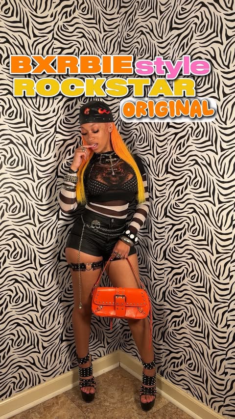 Instagram post by @bxrbie.wxrld for Rockstar Original. Caption reads: [...] extra accessories to stand out 🔥....