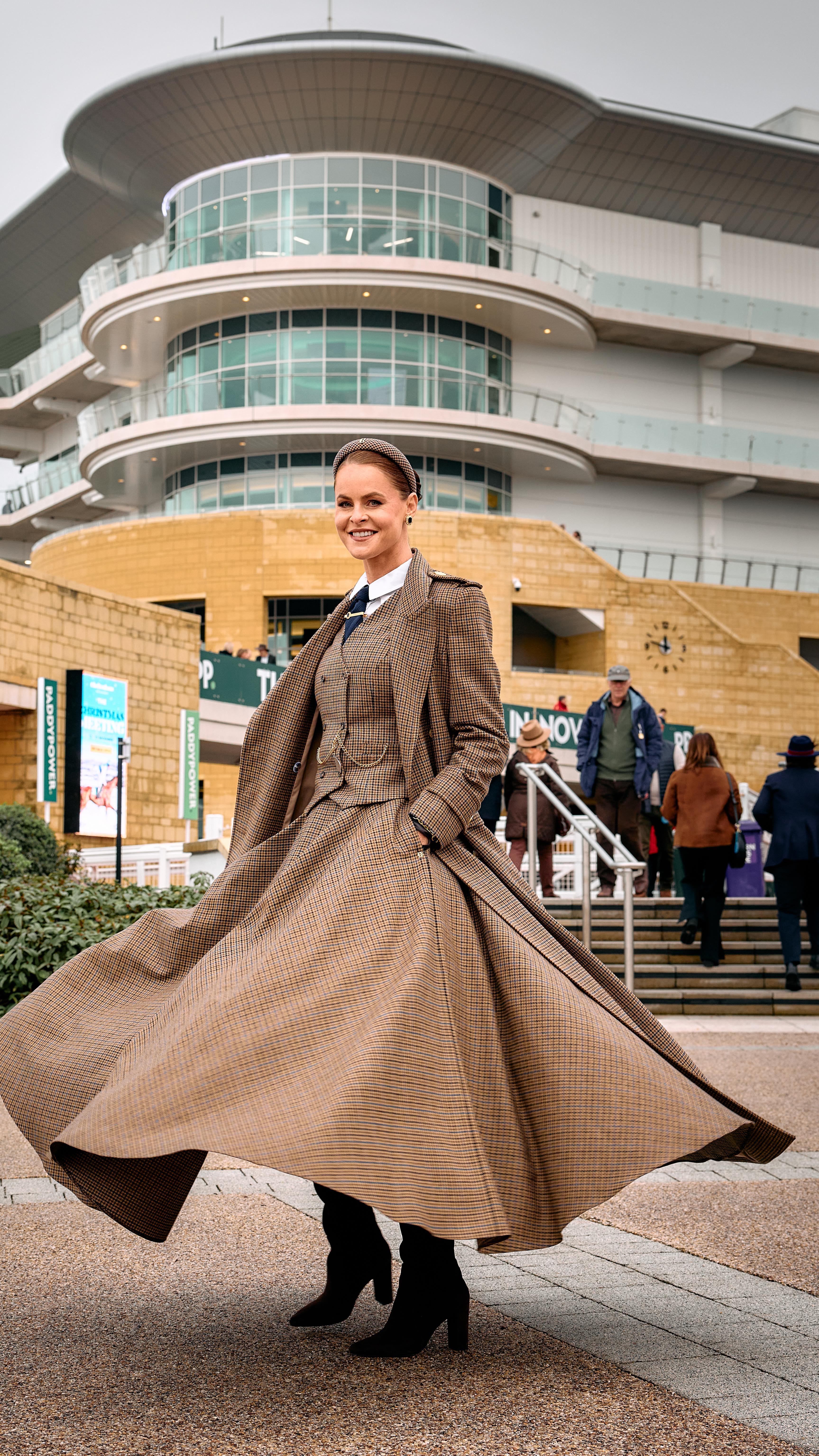 Instagram post by @jadehollandcooper for Holland Cooper. Caption reads: Details from today - bespoke....