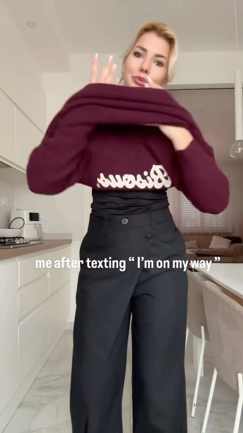 Instagram post by an influencer for Commense. Caption reads: [...] it happened to you 🙈 Pants....
