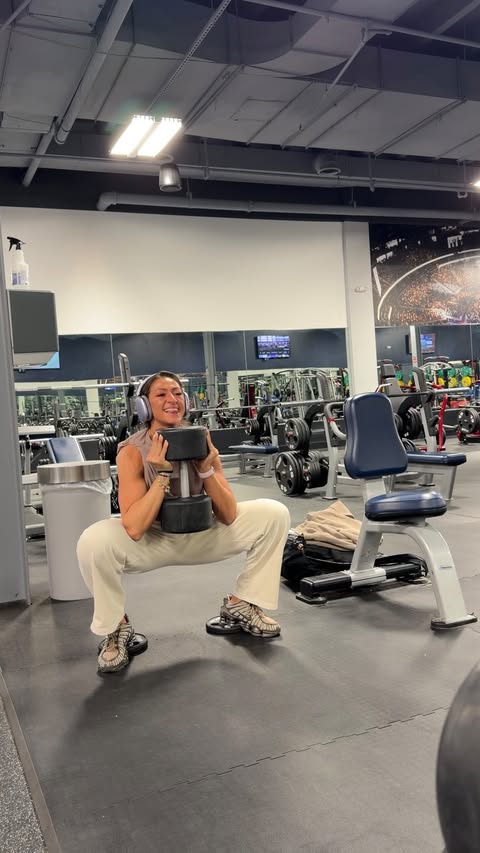 Instagram post by @s_abdelhady for Women's Best. Caption reads: [...] heavier dumbbells 😂🤷🏻‍♀️ wearing....