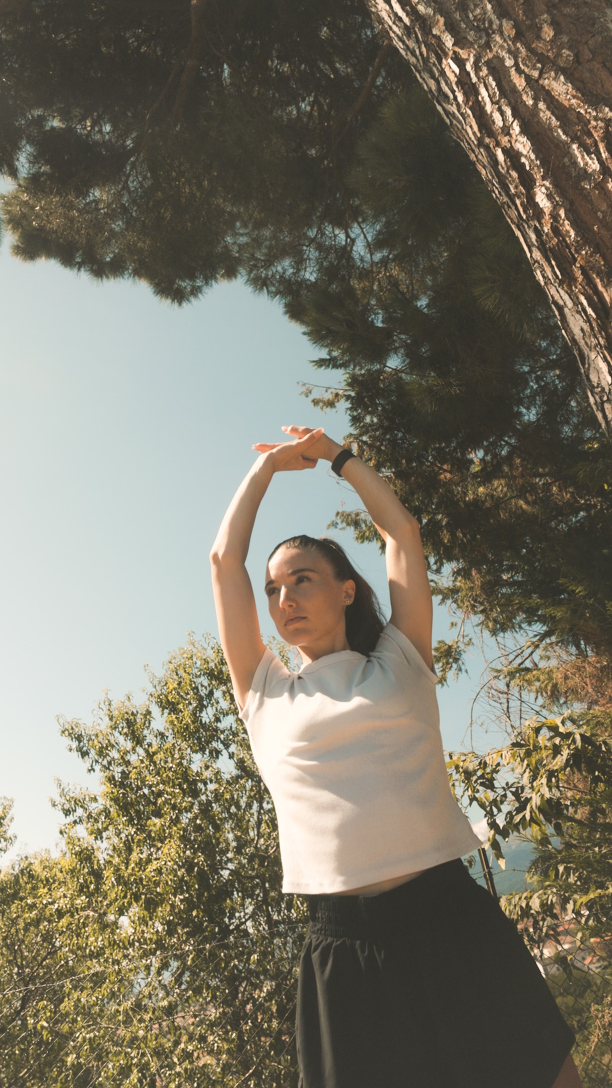 Instagram post by @stefi_constantini for Collistar Italia. Caption reads: La mia estate è fatta di allenamento all’aperto,....