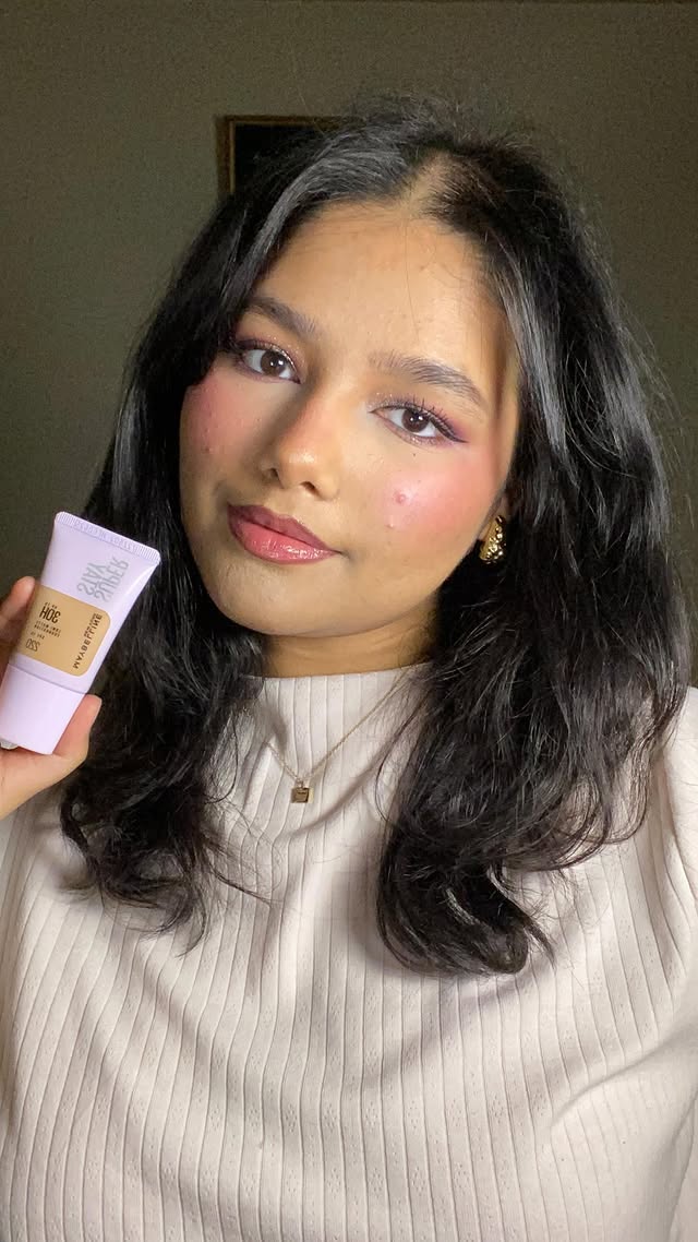 Instagram post by @zuhamal1k for Maybelline New York Pakistan. Caption reads: let’s do my makeup with @maybelline_pk 💜✨ using....