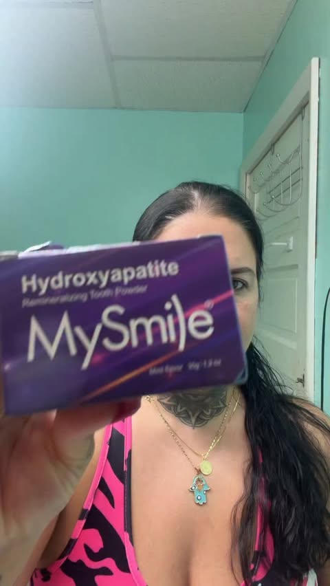 Instagram post by @idol_eyes_beauty for MySmile USA. Caption reads: Gifted partnership with @mysmile @mysmileusa ✨🦷....
