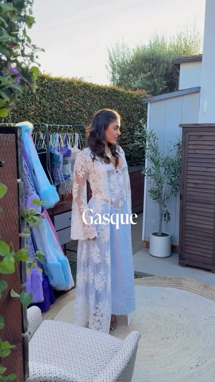 Instagram post by @salomefedz for Scarlett Gasque. Caption reads: ad | your sign to dress up like a @scarlettgasque....