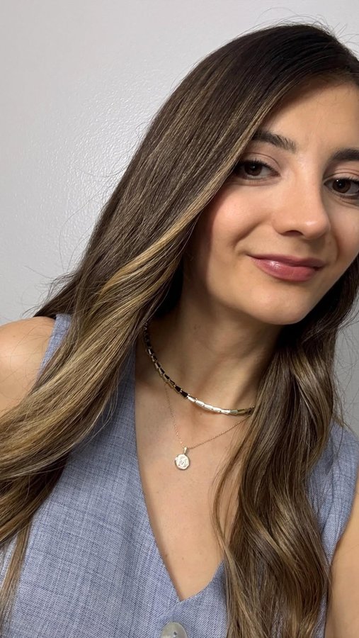 Instagram post by @theaydasdiary for Melinda Maria. Caption reads: [...] with the elegance and shine of....