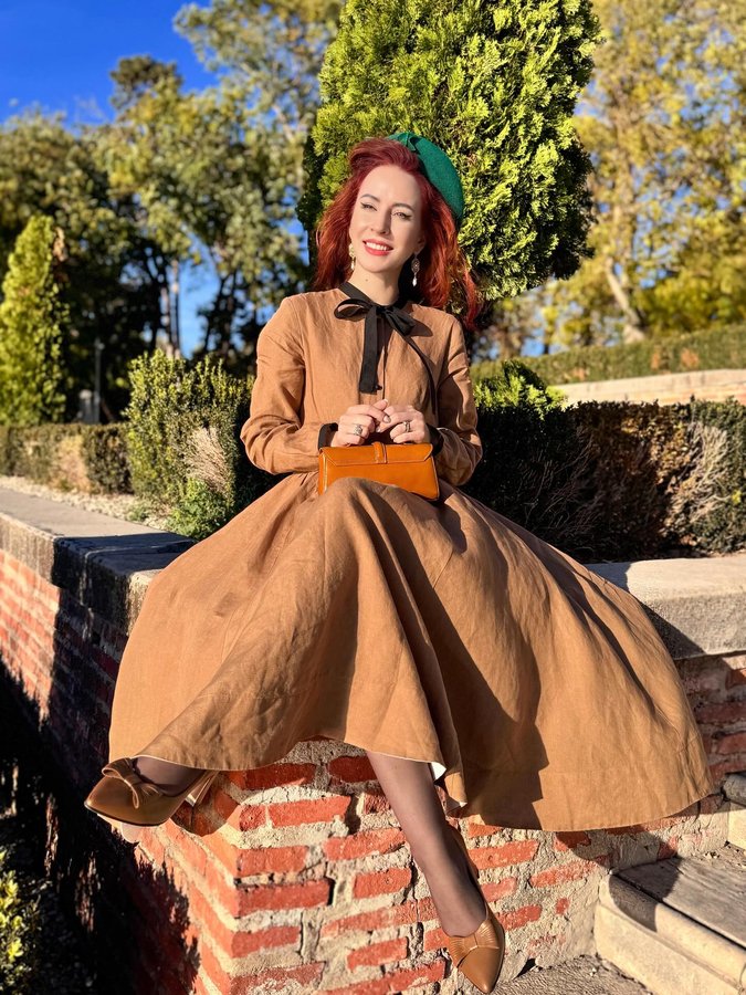 Instagram post by @mireladumitrescu1 for Son de Flor. Caption reads: Thanksgiving Sale!🎉

Use code 𝗠𝗜𝗥𝗘𝗟𝗔....