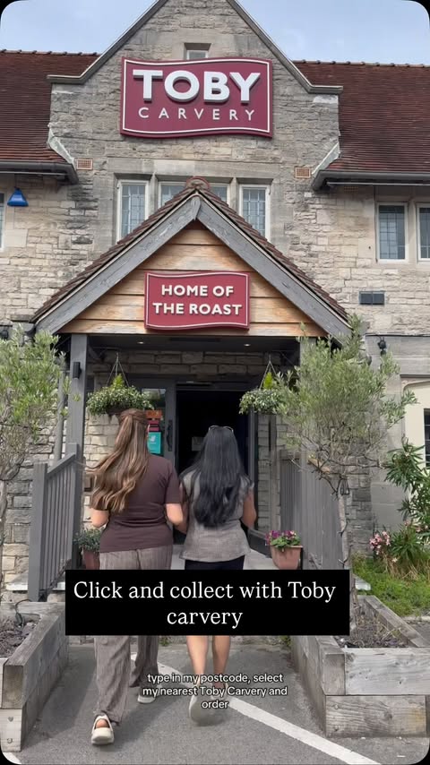 Instagram post by @jadeemarkss for Toby Carvery. Caption reads: AD| No fuss Sunday roast with @tobycarvery click....