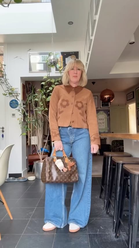 Instagram post by @wearsmymoney for Soeur. Caption reads: [...] @rixo *ad/pr Jeans @reformation Belt....