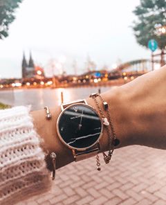 Instagram post by @chiaramarie for PAUL VALENTINE. Caption reads: * Werbung
Dream big 💫✨ @paulvalentine &....