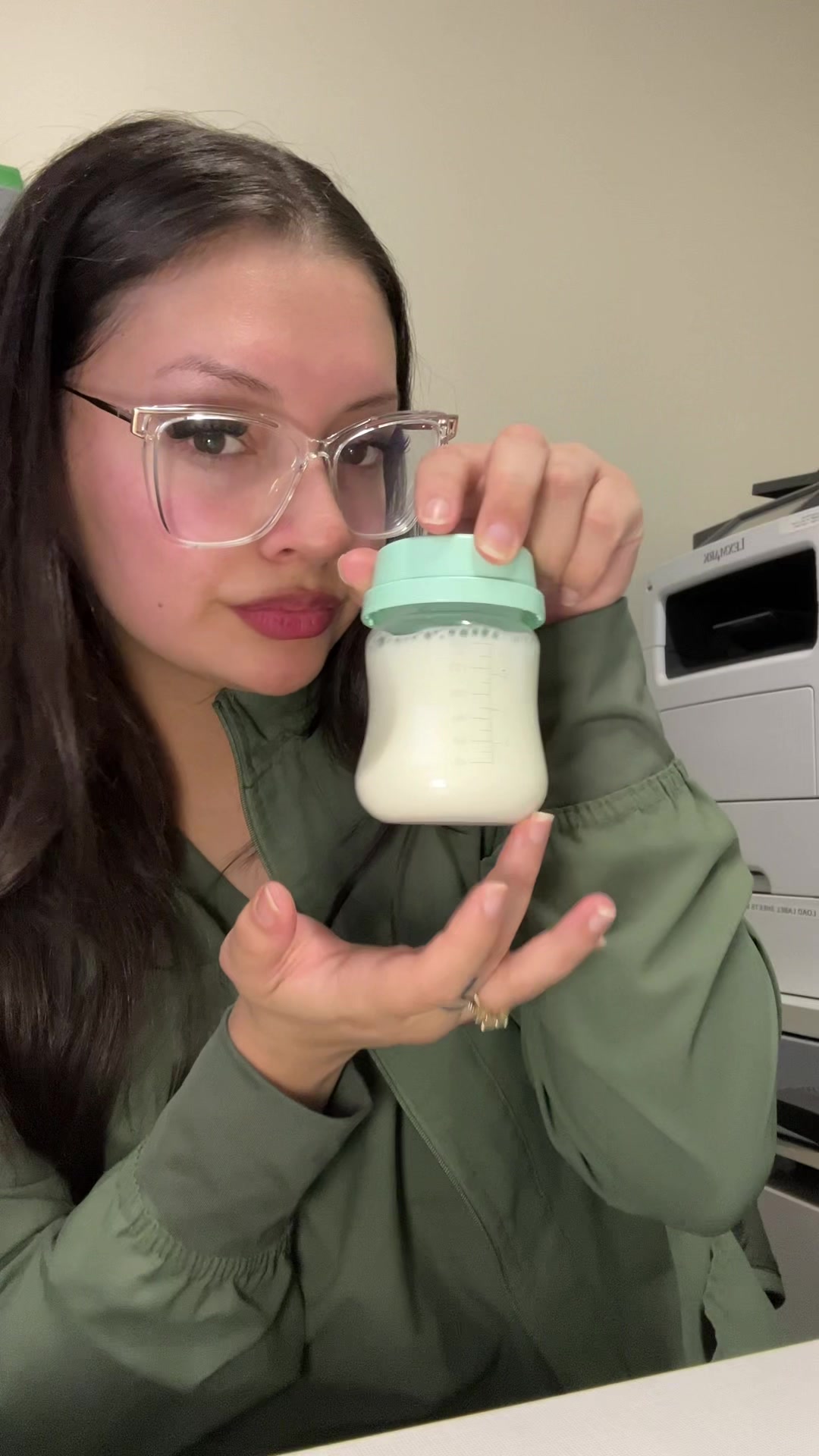 TikTok post by @thescbeautician for Mommed. Caption reads: [...] 💔 #exclusivelypumping #pumpingmom....