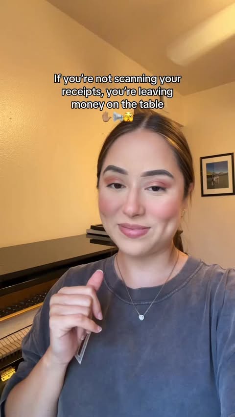 Instagram post by @couponingwithvane for Fetch. Caption reads: [...] your receipts, they add up 👀💰💫....