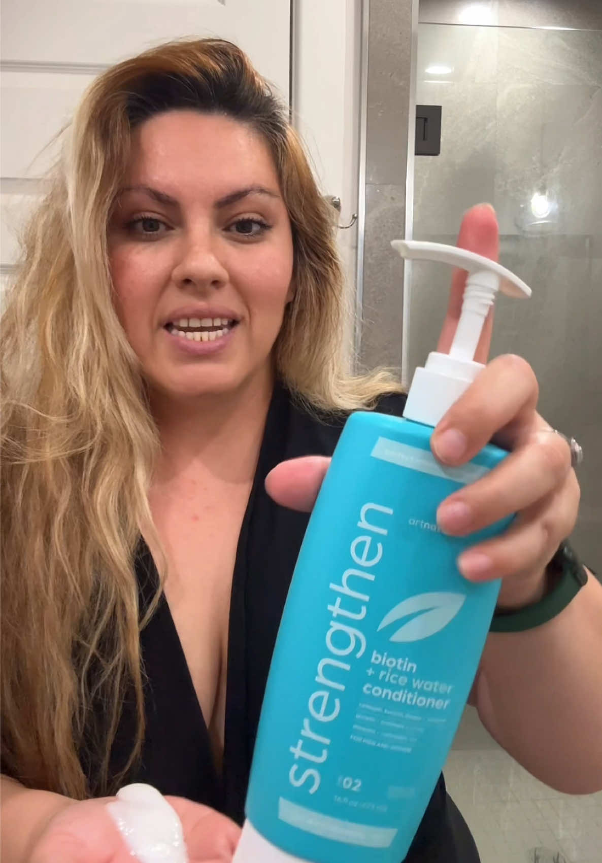 TikTok post by @mrsmariamukendi for artnaturals. Caption reads: @artnaturals did their thing with the design for....