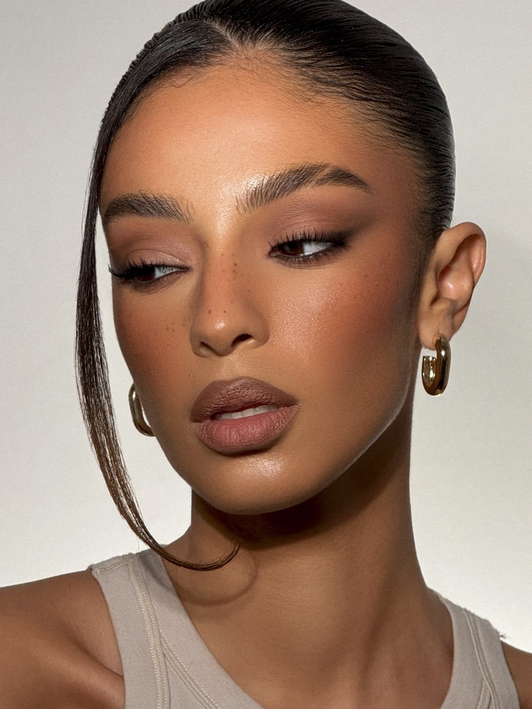 Instagram post by @mrdanielmakeup for NABLA Cosmetics. Caption reads: Unposted Gorgeous @ssmirii using @nablacosmetics ✨....