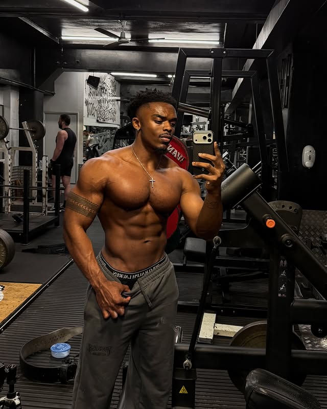 Instagram post by @joeyawalashaw for Vanquish Fitness. Caption reads: Grateful @vqfit code JOEY to save on the huge drop....
