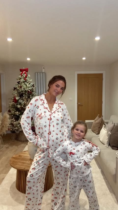 Instagram post by @livwooldridge_ for Lipsy London. Caption reads: [...] season is hereeeeee 🥹✨🎅🏼❤️🎁
with....