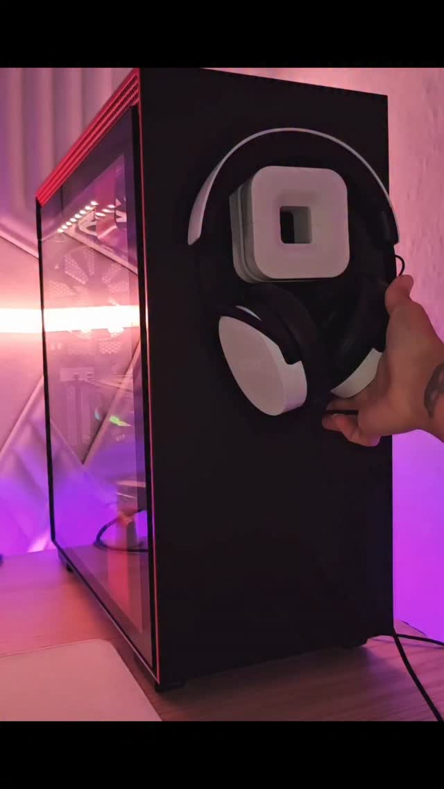 Instagram post by @michirage for NZXT. Caption reads: The @nzxt relay headset Delivers high comfort with....