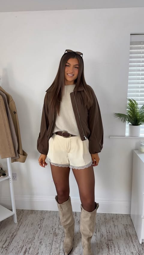 Instagram post by @stylebyindiarose for WAT THE BRAND. Caption reads: Brown jacket styling for spring!! 🤎🌸....