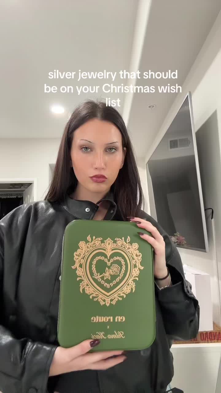 TikTok post by @kaylee.black for En Route Jewelry. Caption reads: @en route jewelry #enroutejewelry #enroute .