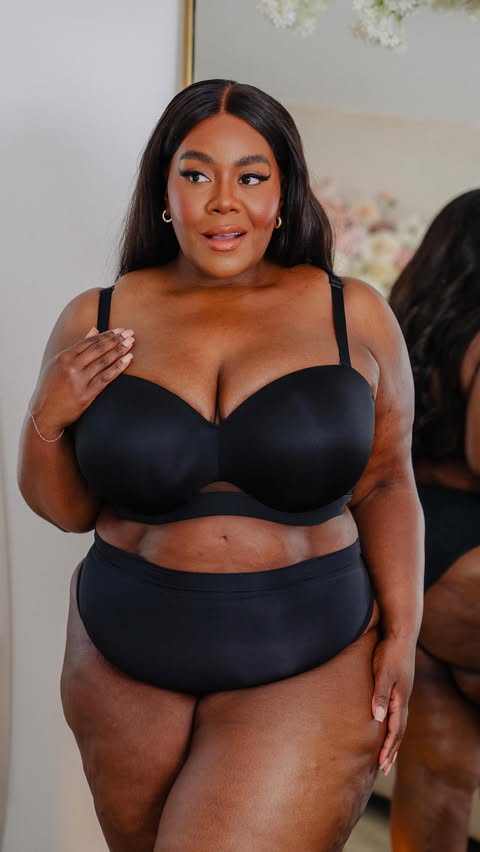 Instagram post by @musingsofacurvylady for Lane Bryant. Caption reads: [...] your purchase online and in store.....