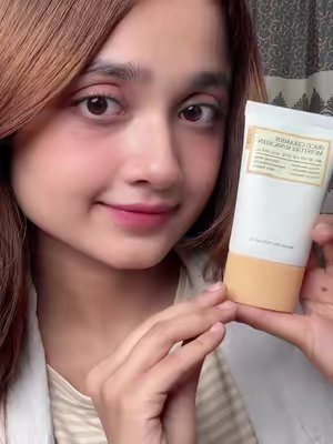 TikTok post by @mehejabinhossainmedha for FULLY Skincare. Caption reads: [...] pilling, or eye discomfort? 👀 @FULLY....