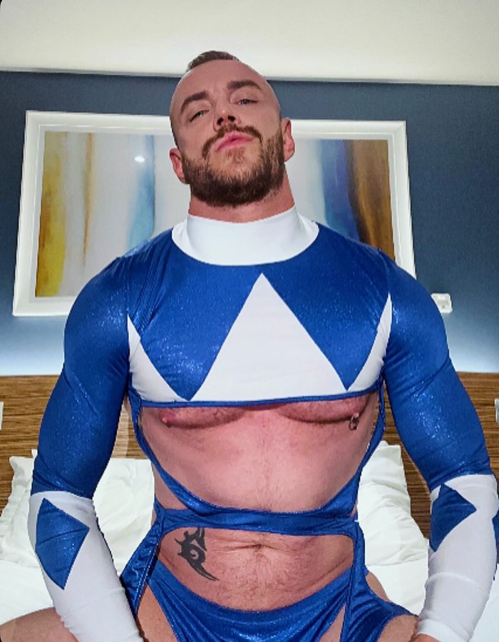 Instagram post by @markalexrob for Ciciful. Caption reads: Stuck for a Halloween costume idea? I’m here to....