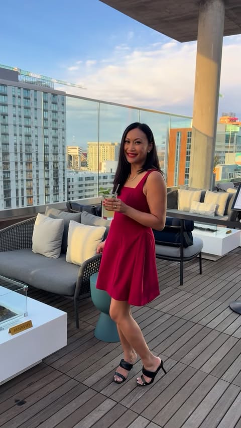 Instagram post by @themelissalifestyle_ for Omni Hotels & Resorts. Caption reads: Saturday girls’ night = officially elevated 🌇✨ We....