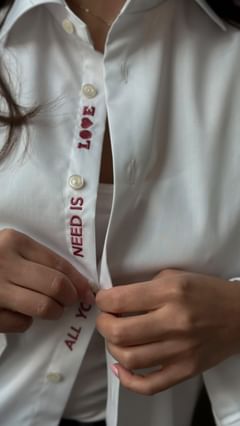 Instagram post by @estheraguirre for Eton Shirts. Caption reads: In paid partnership with @etonshirts 
Roses are....