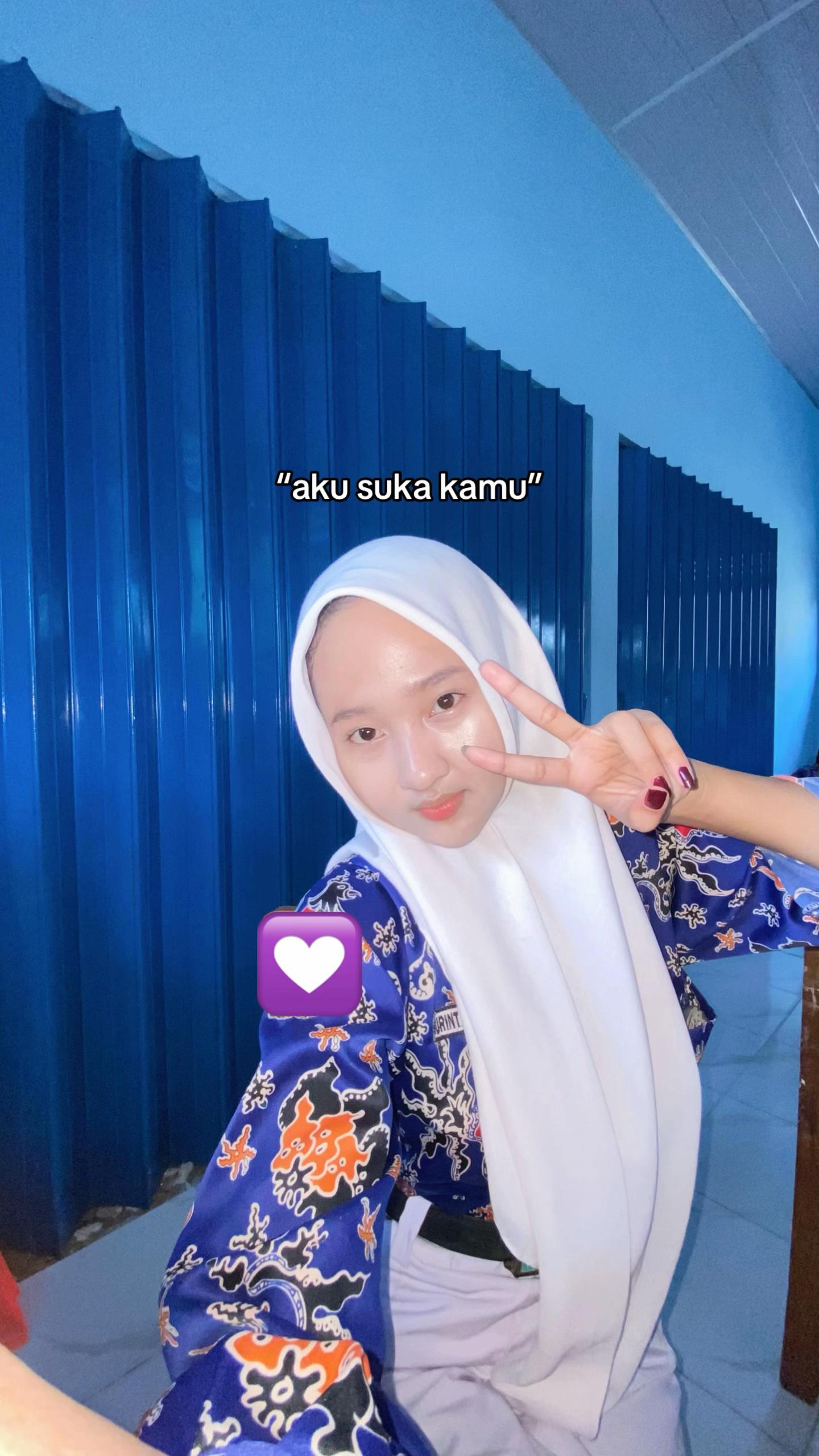 TikTok post by @imaprillllll for NYYO Cosmetics. Caption reads: @NYYO Cosmetics #nyyo #nyyocosmetics #skinbarier....