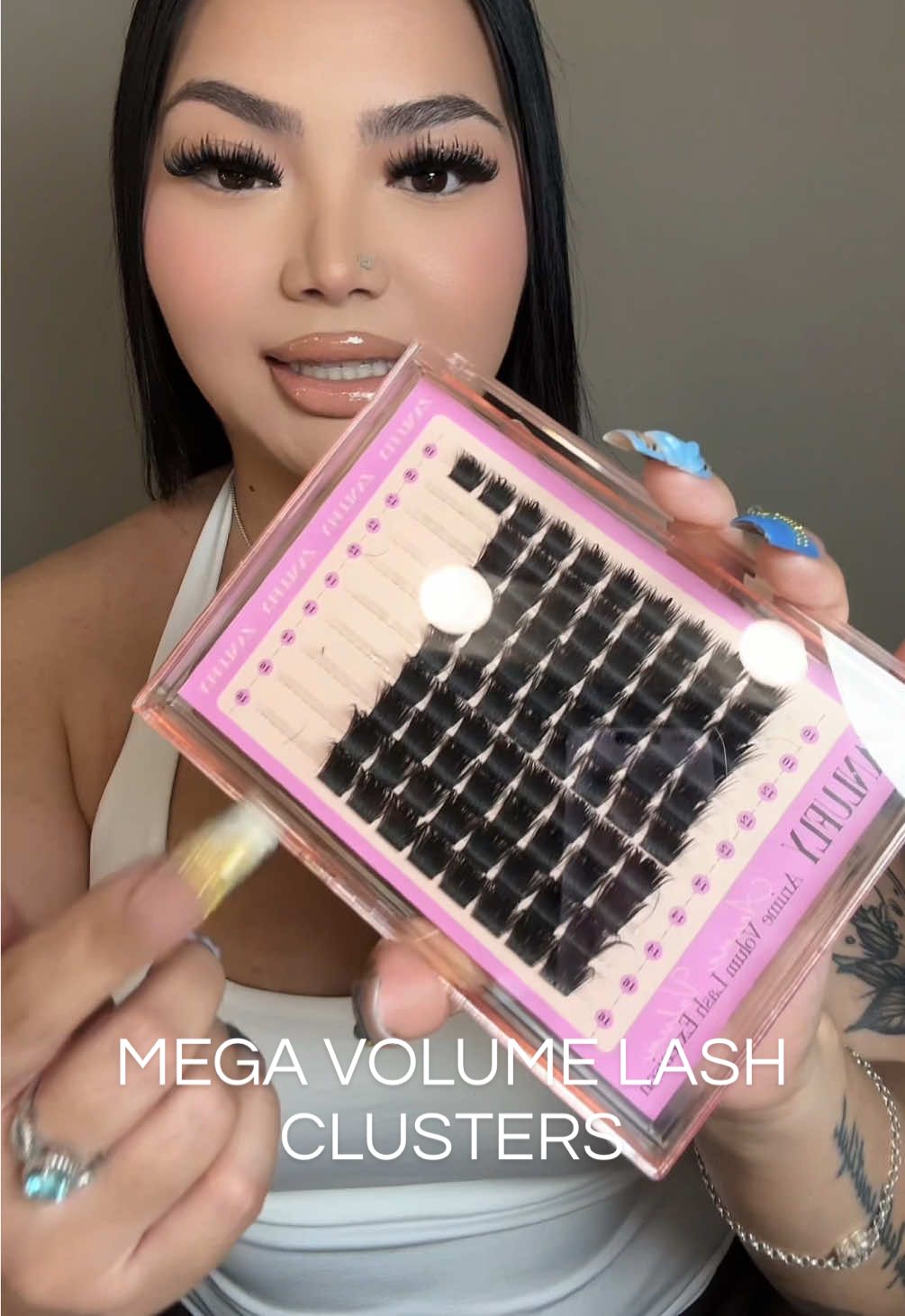 TikTok post by @shesbeenchill for Zanlufly Beauty. Caption reads: [...] wispy, mega volume lash set ✨🤌🏼🖤....
