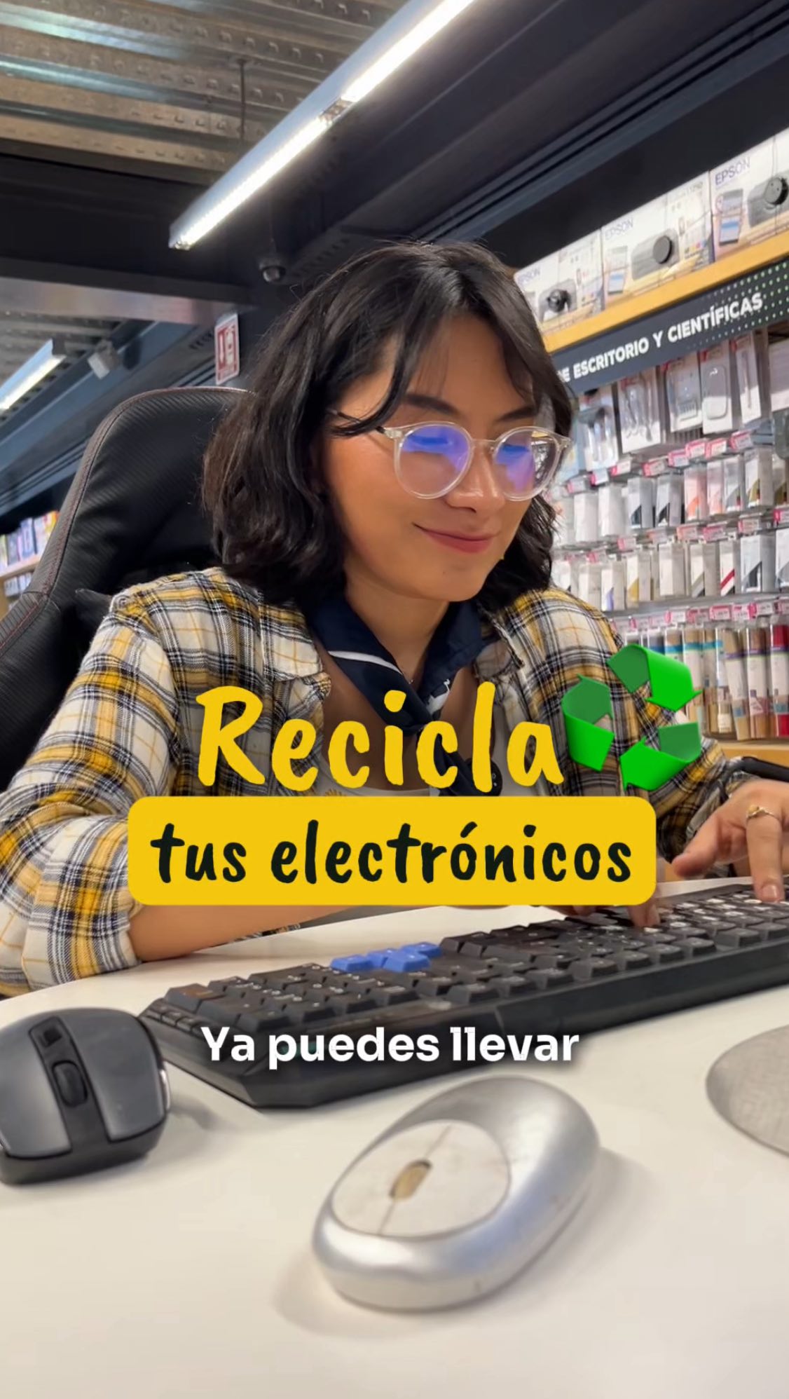 Instagram post by @danini.eco for Logitech. Caption reads: Ahora tienes hasta el 31 de Julio 🙂‍↕️🙌🏻....