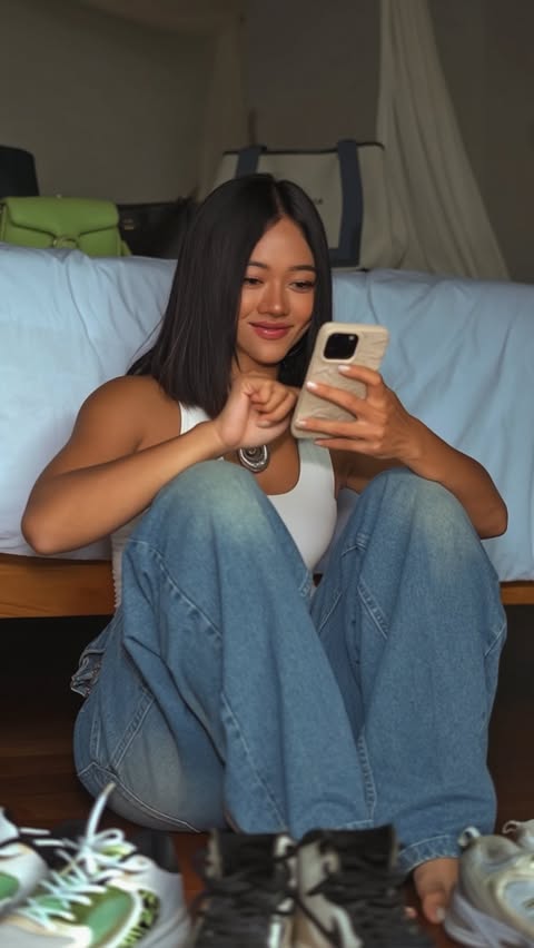 Instagram post by @nabiellas for POIZON. Caption reads: [...] the link to get FREE legit check on....