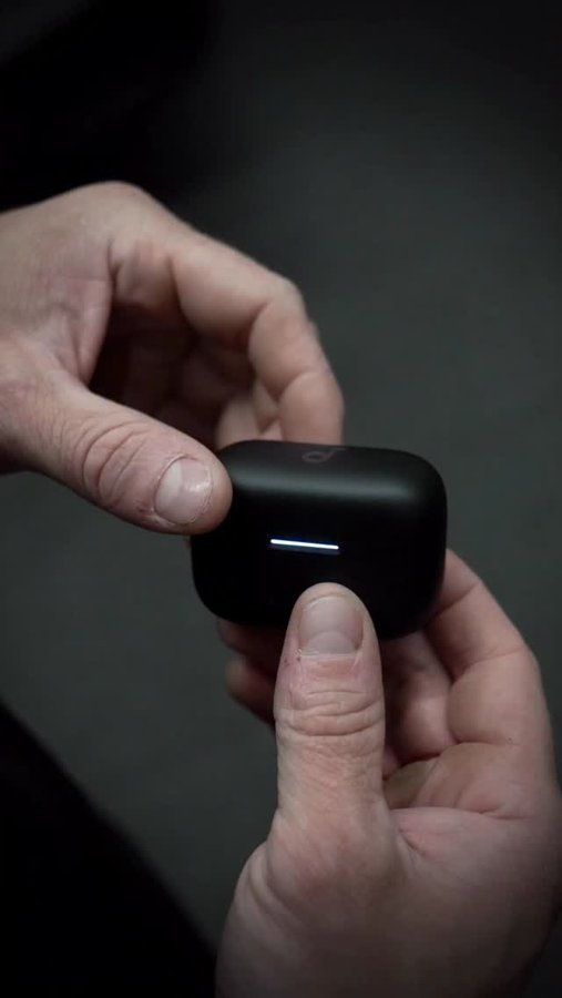 Instagram post by @michael_logue_fitness for Soundcore. Caption reads: The gym was extra loud today, but the AeroClip....