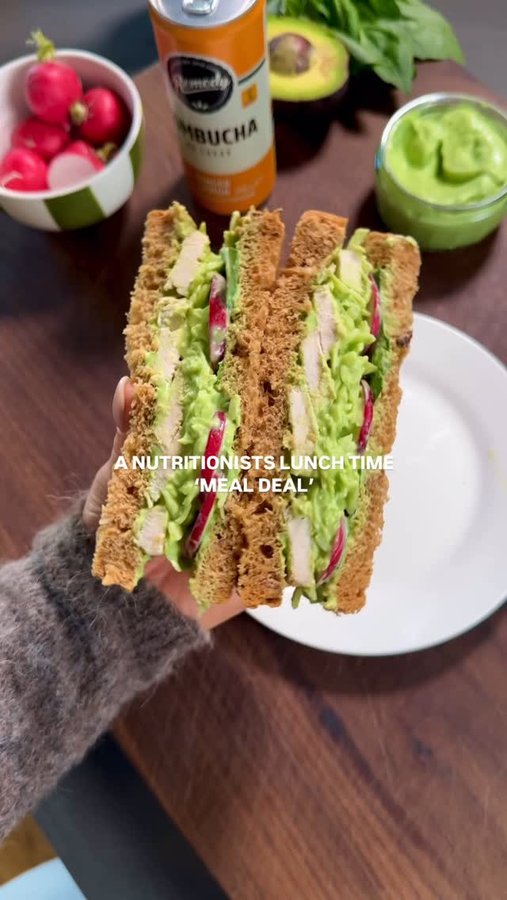 Instagram post by @emthenutritionist for Remedy Drinks. Caption reads: A nutritionists healthy ‘meal deal’

ad Meal deals....