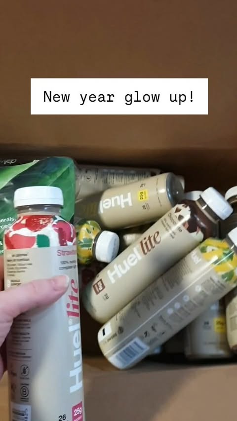 Instagram post by @akasharach for Huel. Caption reads: January glow-up starts with the @huel Daily....