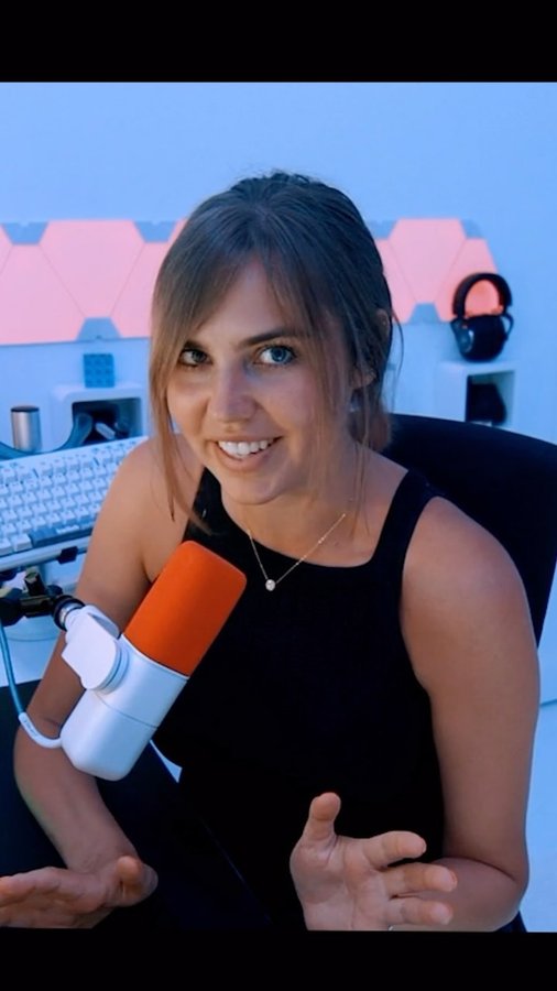 Instagram post by @danucd for Streamlabs. Caption reads: Really cool plugin just came in on OBS with....