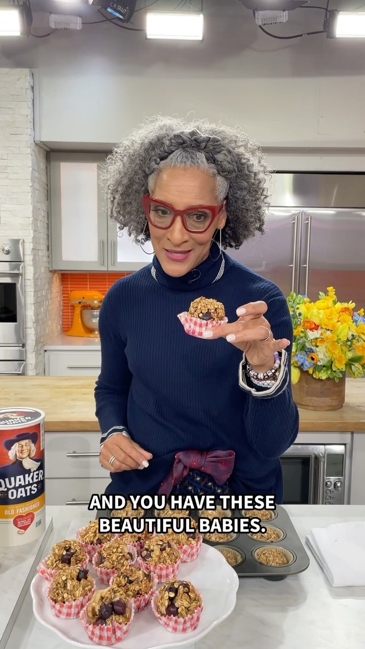 Instagram post by @jennaandfriends for Quaker Oats. Caption reads: Make space in your mornings with these....