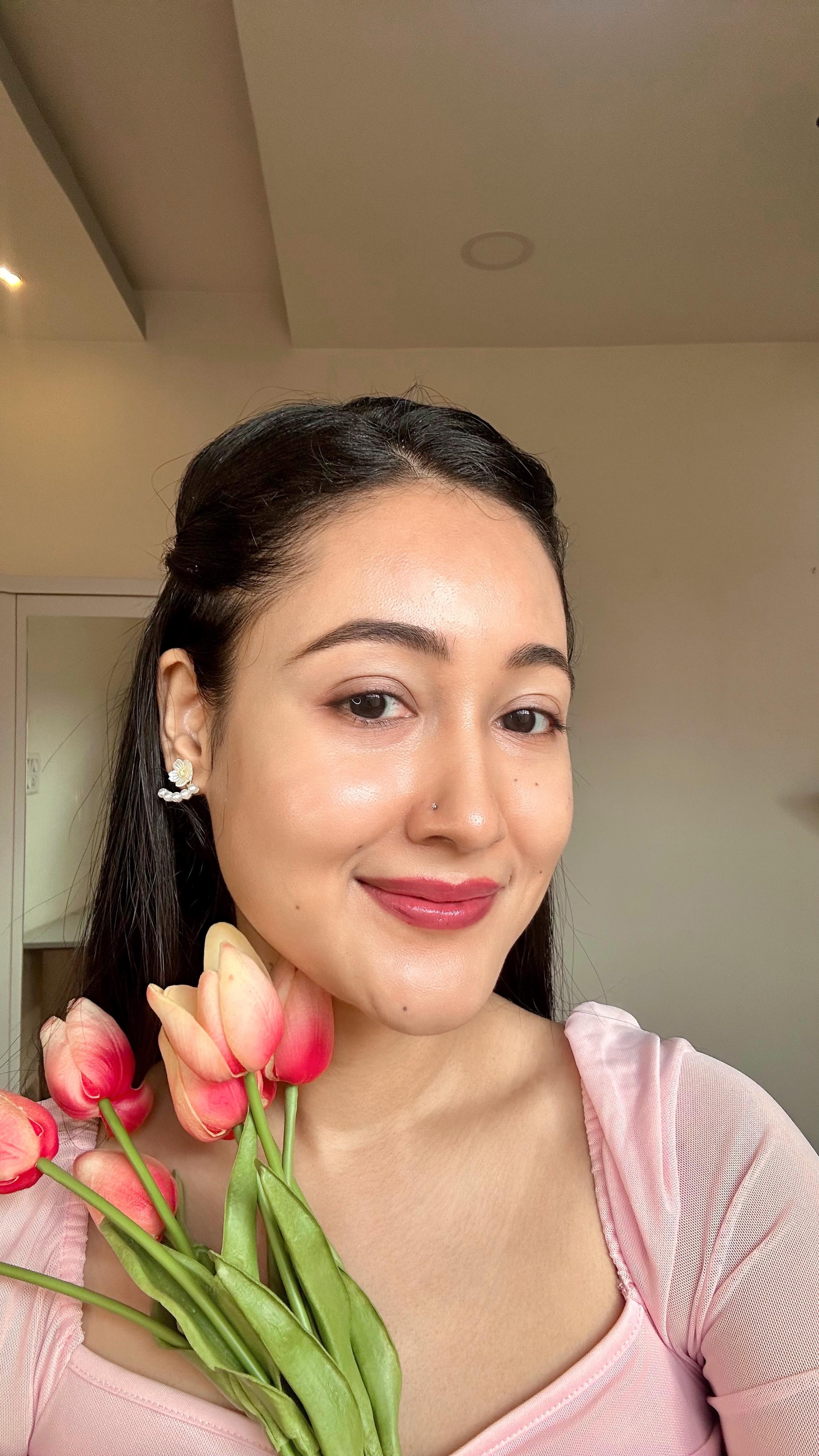 Instagram post by @rasna.bharadwaj for HK Vitals. Caption reads: Ever feel like no skincare product is really....