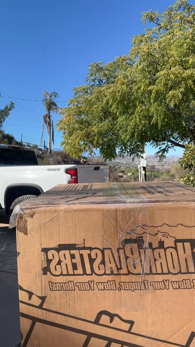 Instagram post by @burtonbastard for Hornblasters. Caption reads: [...] 🌶️🥵
Shout out to my new partner....