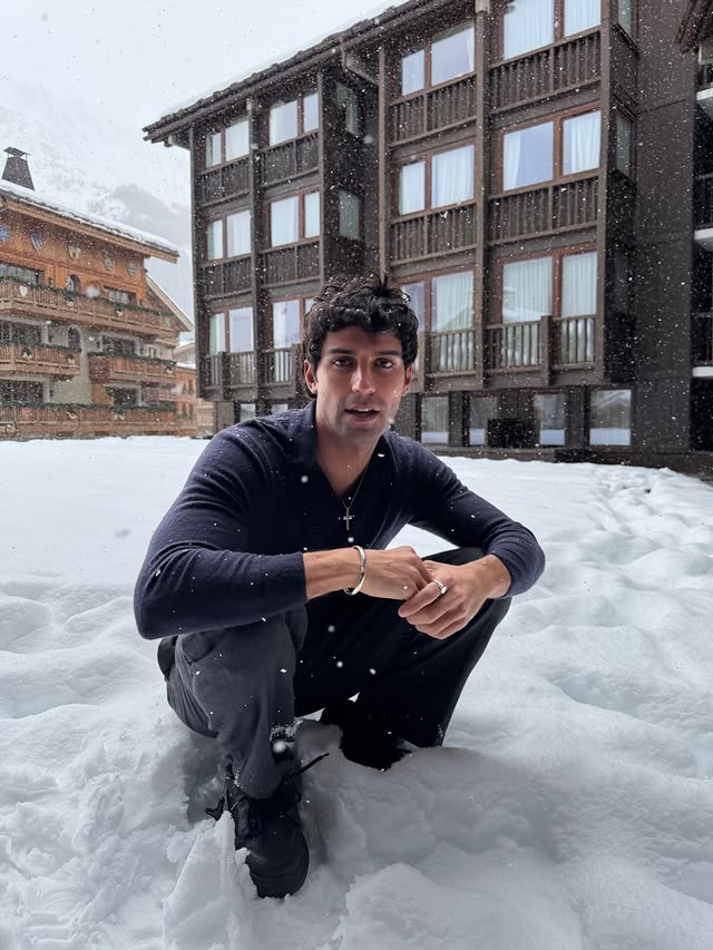 Instagram post by @franciscofaria for TOUS. Caption reads: let it @tousjewelry ad.