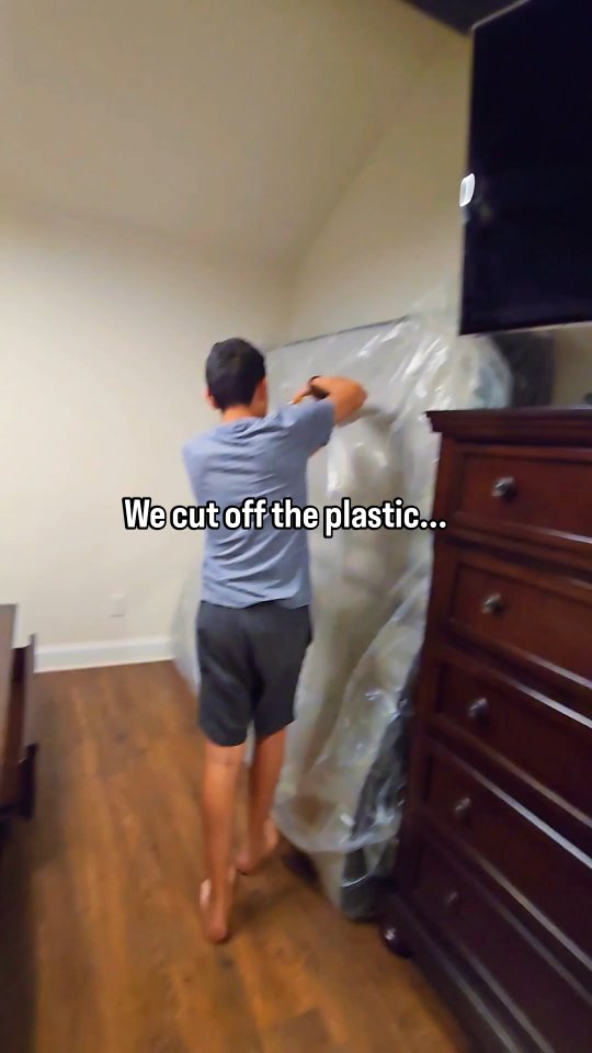 Instagram post by @homeschoolmombeth for Helix Sleep. Caption reads: Ad - 🔗 in bio - I can’t believe the difference my....