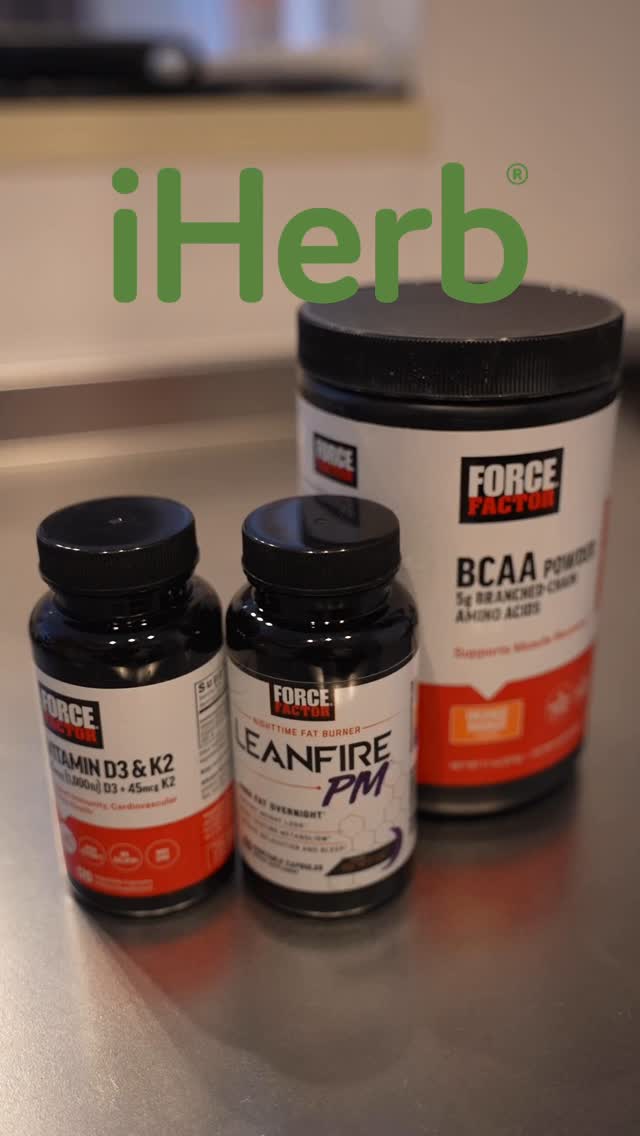 Instagram post by @daamas.89 for Force Factor. Caption reads: 夏までにメンテナンスする為の1日💪 iHerbで人気で最近おすすめの "Force Factor"....