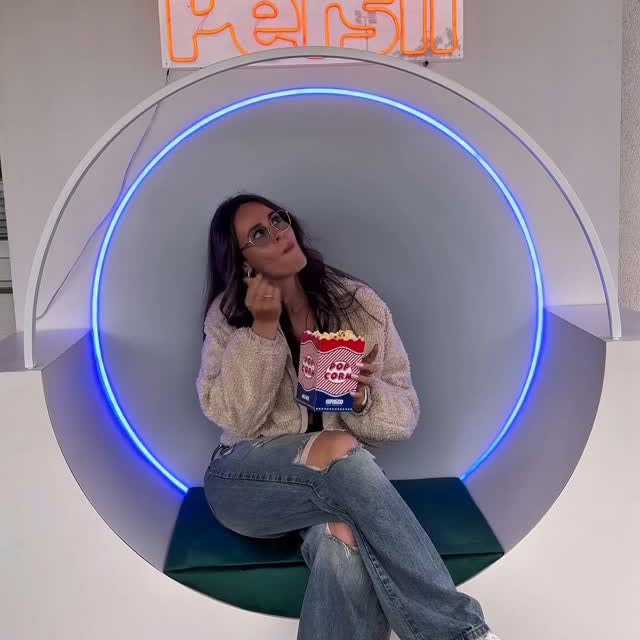 Instagram post by @andrejkajulie for askteamclean. Caption reads: Vždy dokážete to nejlepší. 
Tím se řídí i Persil,....