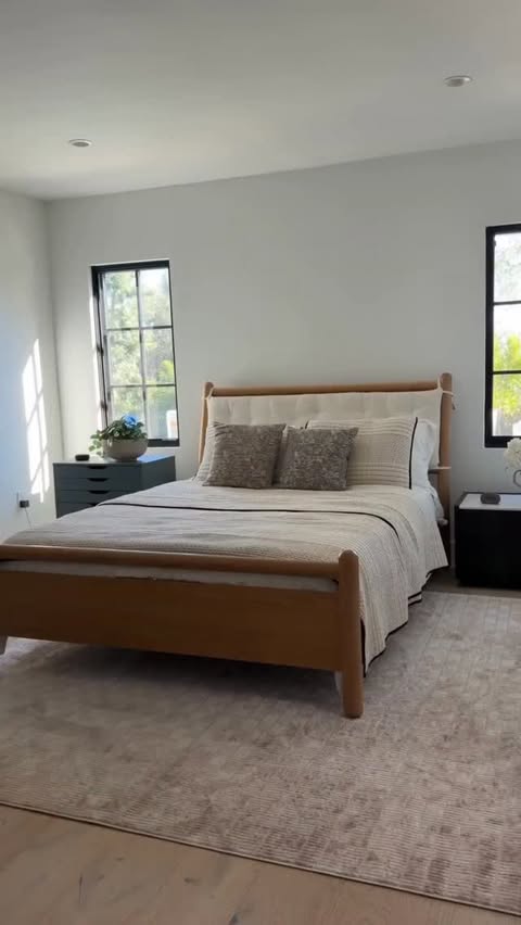 Instagram post by @lisakanegae for Wayfair. Caption reads: Comment SHOP below to receive a DM with the link....