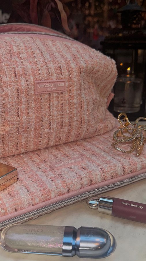 Instagram post by @jessie.jonesbeauty for Coconut Lane. Caption reads: AD~ @coconutlaneuk accessories make everything....